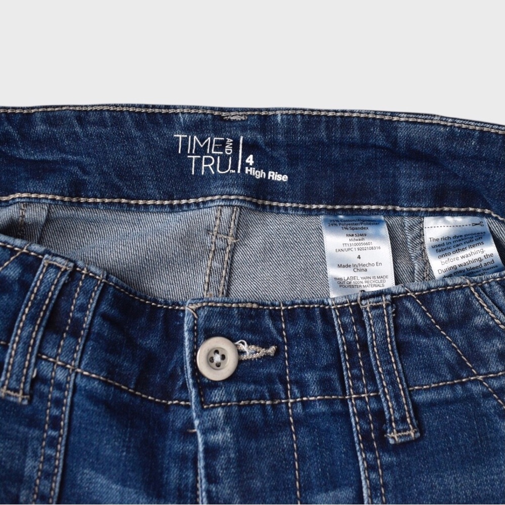 Time and Tru‎ High Rise Denim Bermuda Shorts - Picture 5 of 5